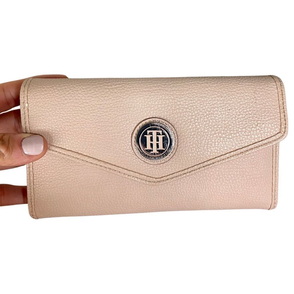 Tommy Hilfiger Pink Leather Wallet